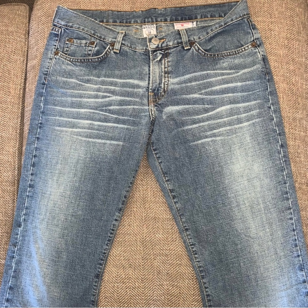 EUC Lucky Brand Flare Leg Jeans Size 30.